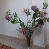 گل و گلدان
