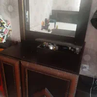 یک عدد تخت خواب دو نفره|تخت و سرویس خواب|شیراز, شاه قلی بیگی|دیوار