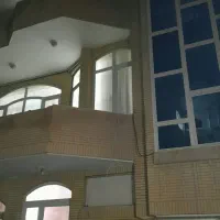 آپارتمان ۱۱۰ متری چند قدمی خیابان امام