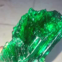 سنگ زمرد پنج شیر