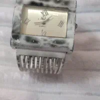 ساعت مچی دستبندی