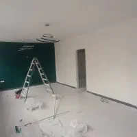 نقاش نقاشی ساختمان شاداب