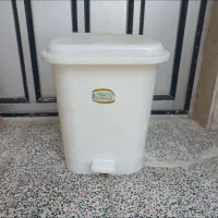 سطل زباله پدال دار