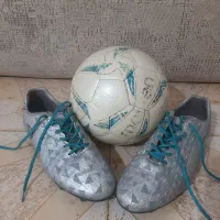 استوک فوتبال و توپ فوتبال