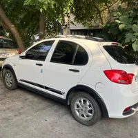 کوییک R سفید مشکی کم کار خونگی