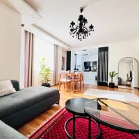 همکف-حیاط-دار