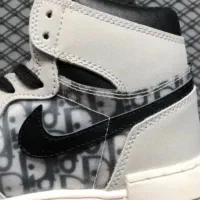 کتونی جردن دیور