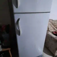 یخچال فریزر تمیز و سالم