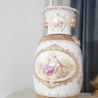 گلدان تزیینی