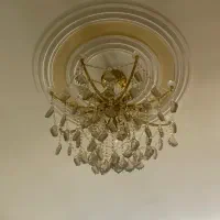 یک جفت لوستر لوکس برنز|لوستر و چراغ آویز|پردیس, فاز ۱|دیوار