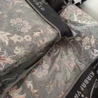 ۳عددروفرشی مخمل نونوهریک عددچهارمیلیون روفرشی