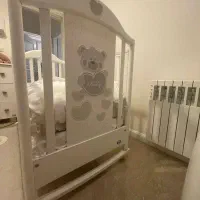 تخت و دراور کودک مناسب نوزادی تا 5سال|تخت و صندلی بچه|تهران, اوین|دیوار