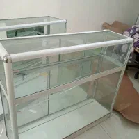 ویترین فلزی دوعد سالم با شیشه وآیینه