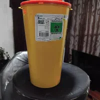 صندلی آرایشگری تتو بدن|آرایشگاه و سالنهای زیبایی|لاهیجان, آهندان|دیوار