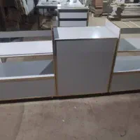 ویترین پیشخوان دخل میز