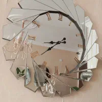 ساعت 90سانتی شیک