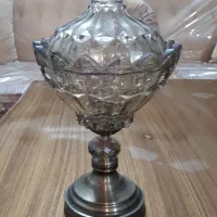 شکلات خوری زیبا