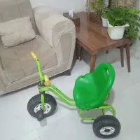 سه چرخه و موتور پلاستیکی