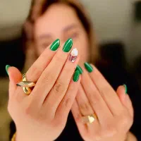 جشنوارت تخفیف ۵۰٪خدمات ناخن|خدمات آرایشگری و زیبایی|اصفهان, جلفا|دیوار