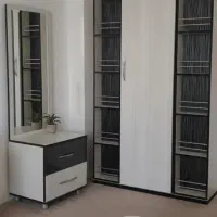 کمد سه تیکه و آینه و دراور