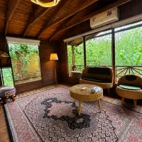 جایی-که-هر-پنجره-اش-یک-منظره-است