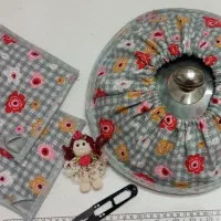 دم کنی و یک جفت دستگیره