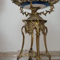 جا میوه ای کنار سالنی بزرگ رایگان