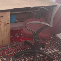 میز تحریر وصندلی در حد نو