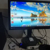 کیس و مانیتور