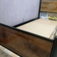 تخت فلزی یک نفره