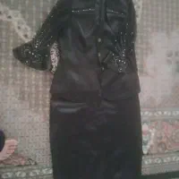 کت ودامن سفید ومشکی تمیز وشیک سایز ۴۸ ولی تا ۵۰