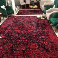 فرش قرمز کهنه نما