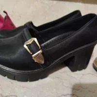 کفش نو و در حد نو