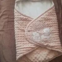 آغوشی و قنداق فرنگی