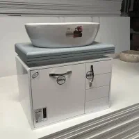 کابین های دیواری|لوازم سرویس بهداشتی|فردوسیه, |دیوار