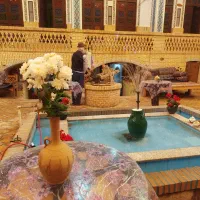 اقامتگاه بومگردی سنتی هزاردستان آران و بیدگل کاشان