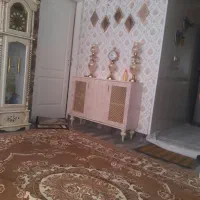 به خاطر جابجایی بفروش می‌رسد