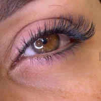 استخدام سالن زیبایی