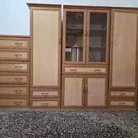 سرویس چوب شامل کمدلباسی،دراور،میزآرایشی وپادری