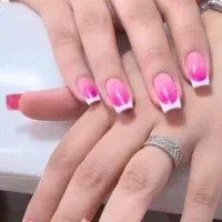 تخفیف ویژه کاشت و ترمیم ناخن