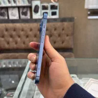 آیفون ۱۳  نرمال|موبایل|میانه, |دیوار