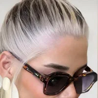 صندلی نیازمنده مژه کار تتو کار و کراتین کار