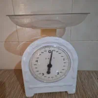 ترازو اشپزخانه نو