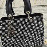 کیف نگین دار|کیف، کفش، کمربند|جوانرود, |دیوار