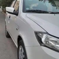 سایناS دوگانه شرکتی بی رنگ