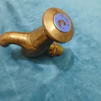 شیر فشاری انتیک|کلکسیون اشیاء عتیقه|اراک, |دیوار