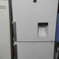 یخچال فریزر دیجیتالی اورست در حد نو  بدون برفک