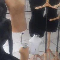 مانکن و چوب لباسی و دزدگیرلباس|فروشگاه و مغازه|رودهن, |دیوار