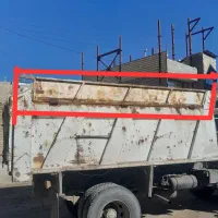 لبه کامیون تک کمپرسی