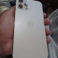 ایفون 12pro max بسیار تمیز